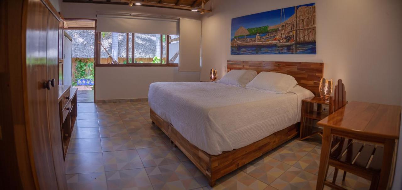 Hotel Punta Faro Остров Мукура Екстериор снимка
